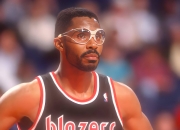 开云APP-包含篮球传奇球星挑战三分王，射程令球迷惊叹的词条