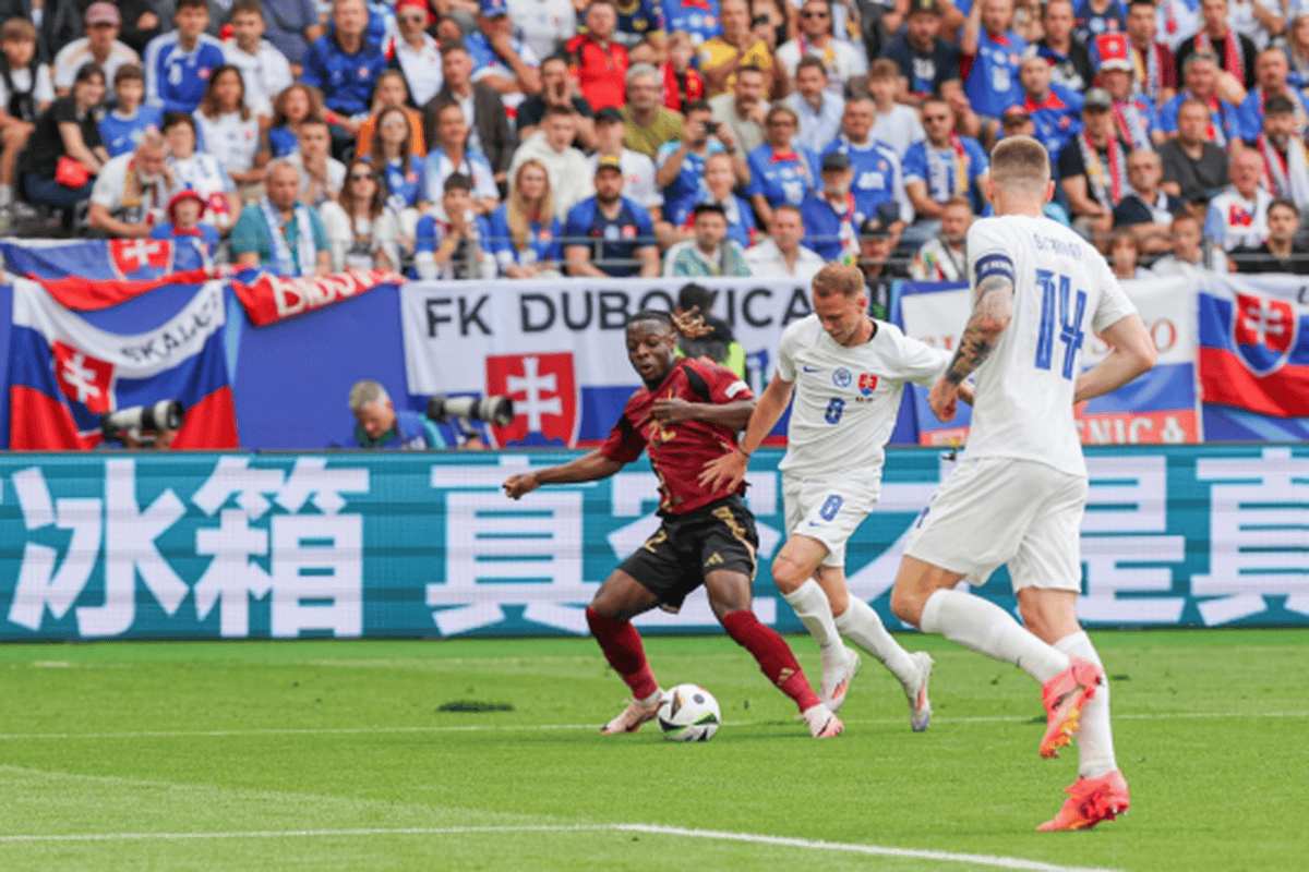 斯洛文尼亚队在比赛中取得胜利，晋级