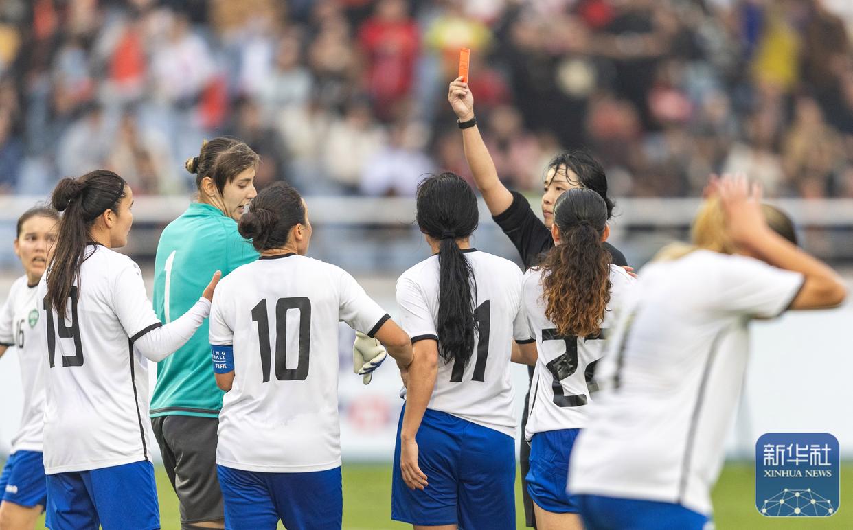 包含墨西哥女足备战亚洲杯，挑战赛场的词条