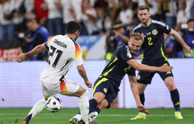 匈牙利队取得关键胜利，提升排名的简单介绍