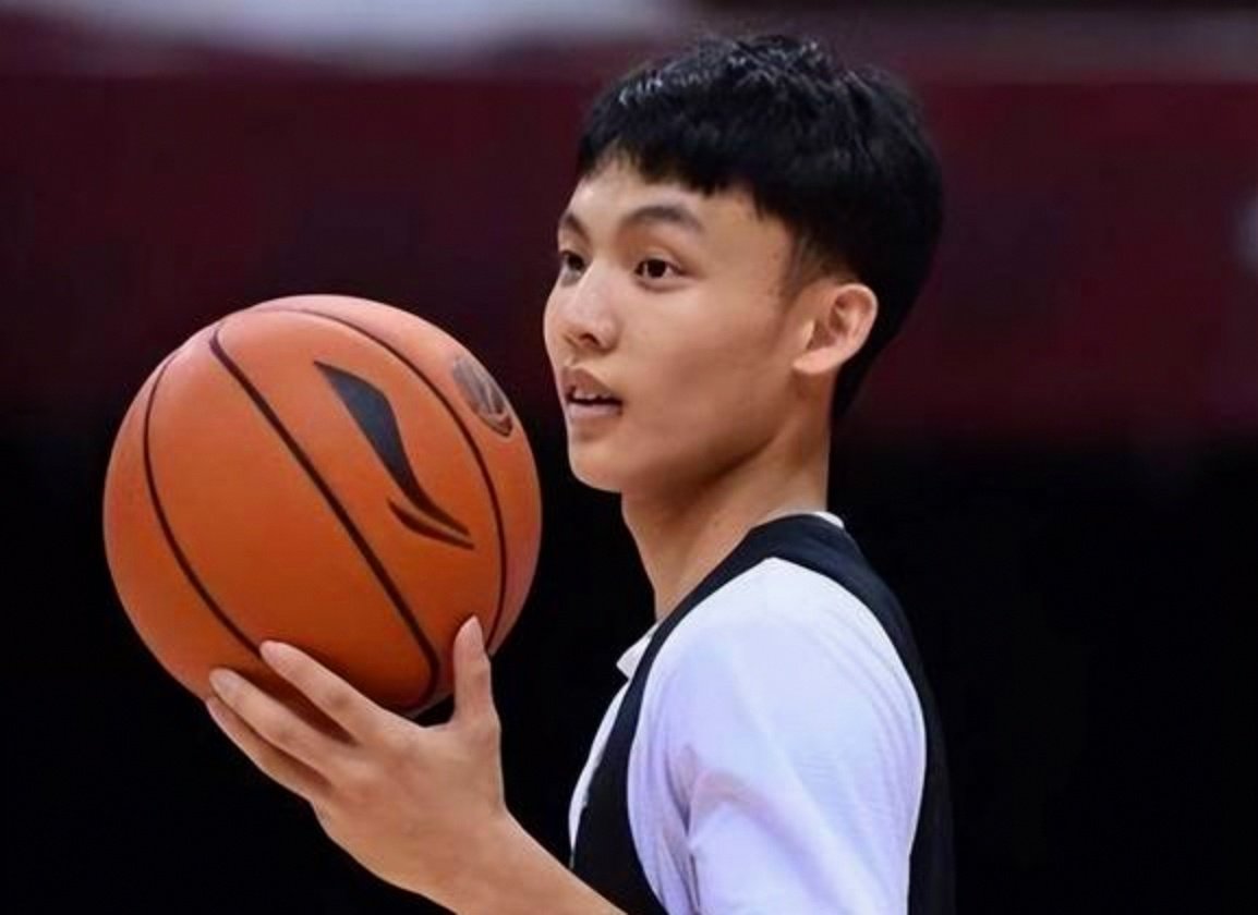 广东队在今日的比赛中表现出色，获得胜利