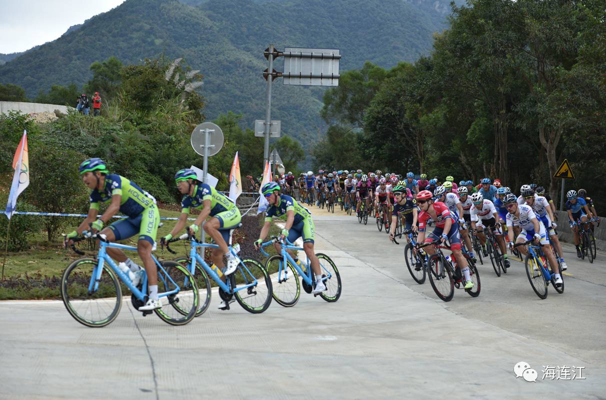 比利时自行车骑手完成完美突围