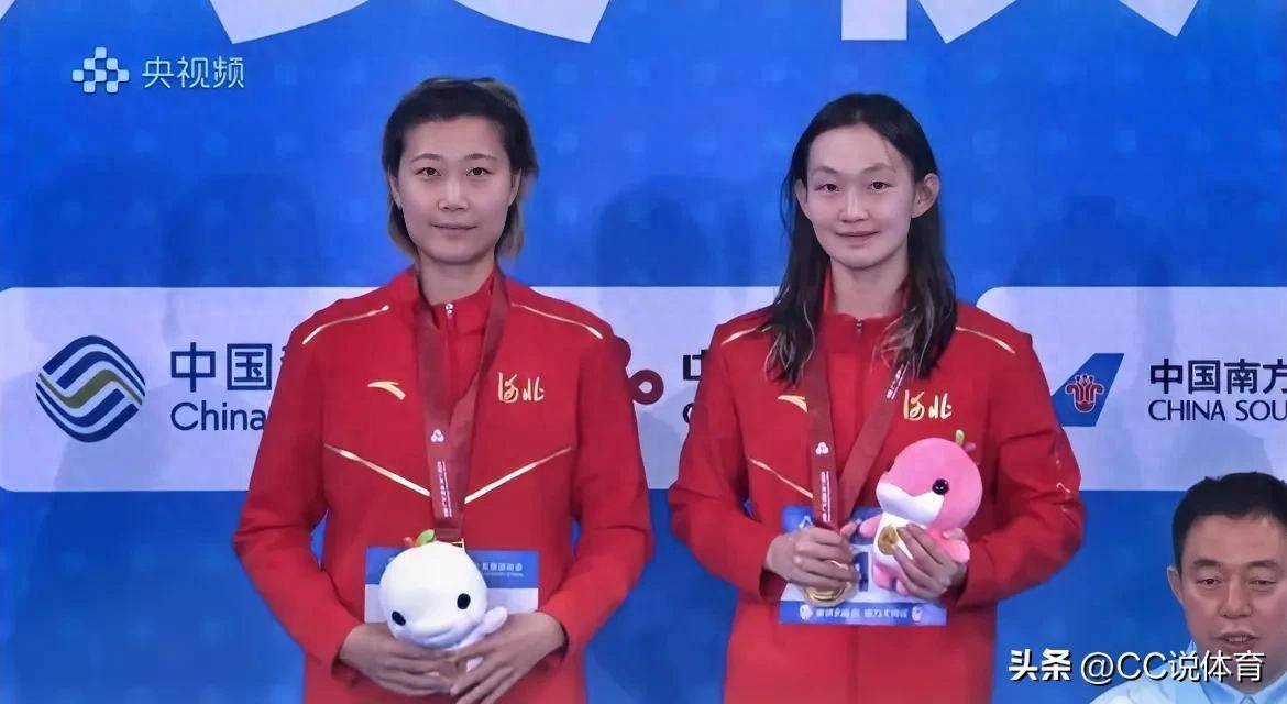 游泳项目取得佳绩,选手获得金牌加冕 游泳项目取得佳绩,选手获得金牌加冕