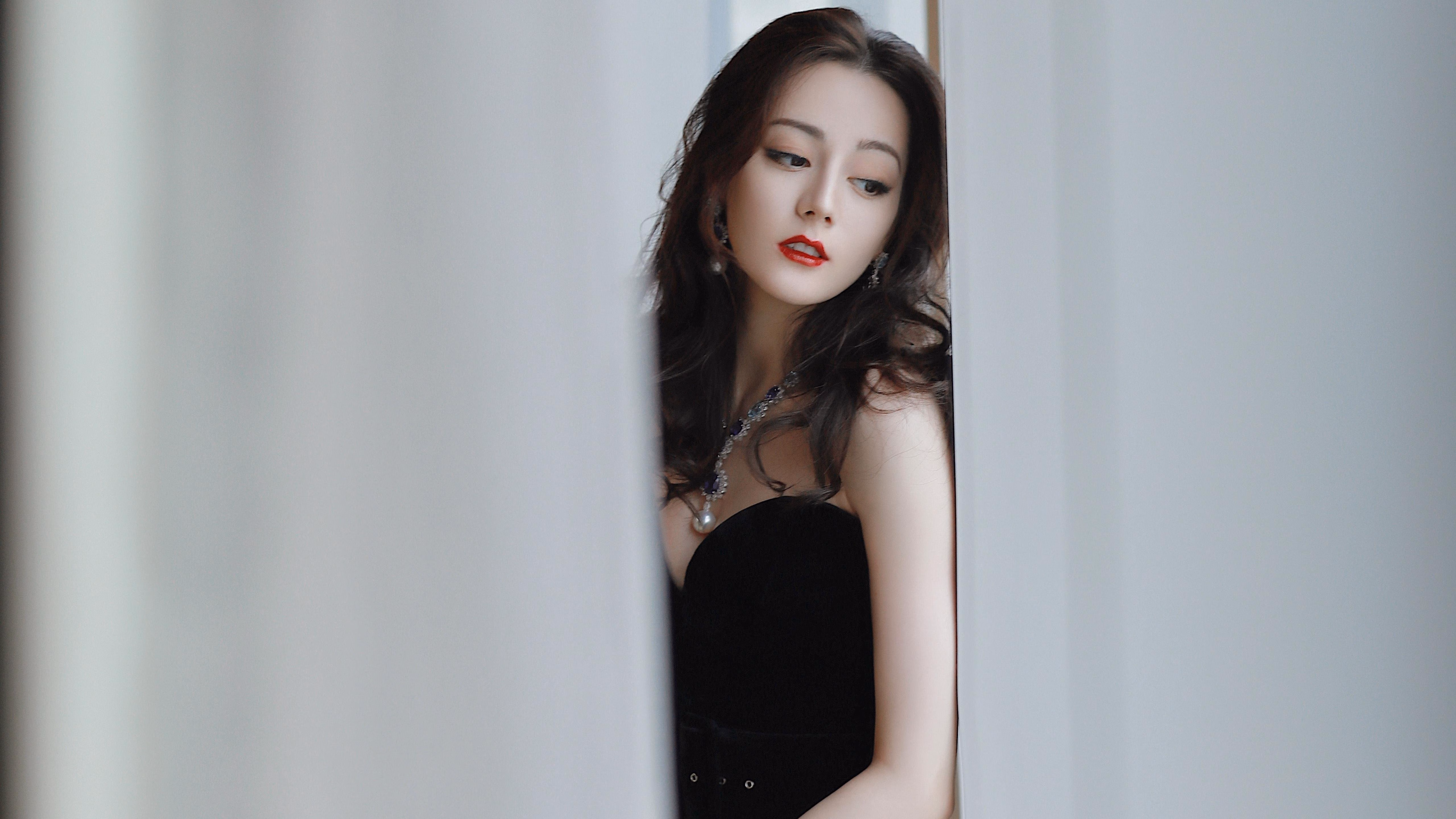 诺丁汉的黄昏,格纳布里化身加纳收割机,英格兰足球殿堂在黑色风暴中倒塌