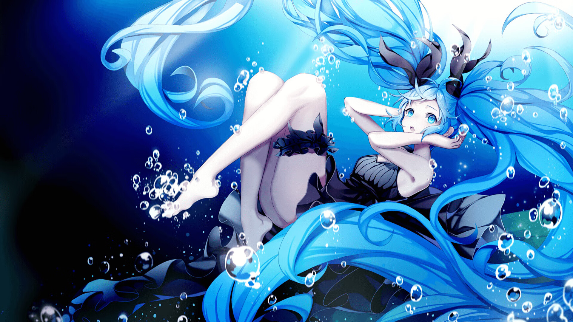 暗夜银箭，当布伦森撕破都市夜幕，一条赛道见证F1历史的重写