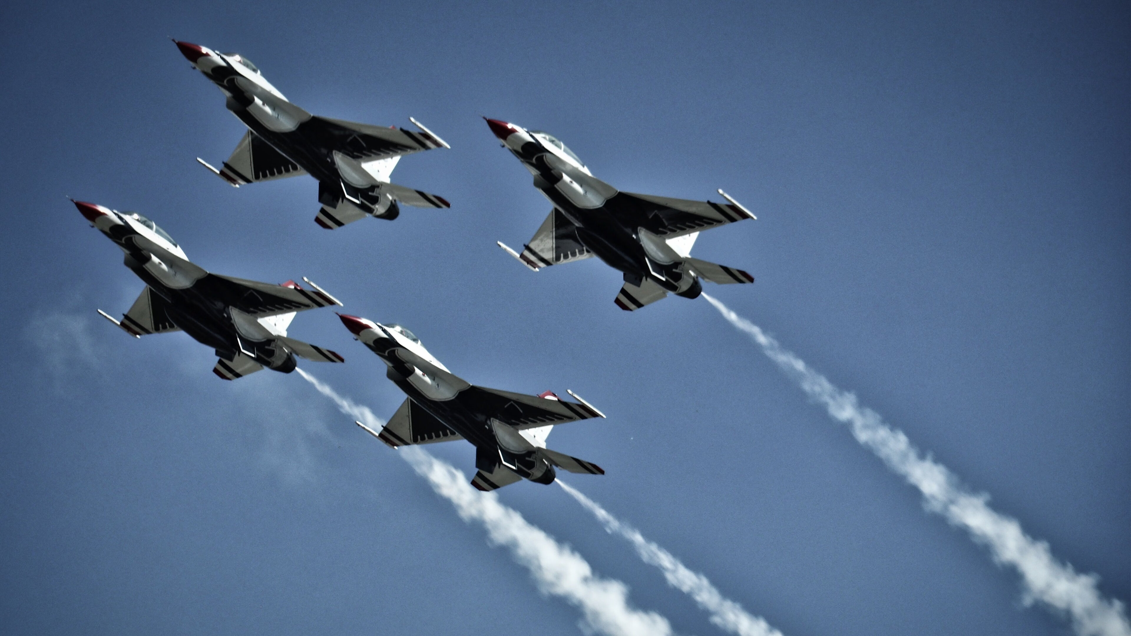 跨界征服,当上海队掀翻欧洲足坛国王,格里马尔多如何在篮球叙事中接管欧冠半决赛