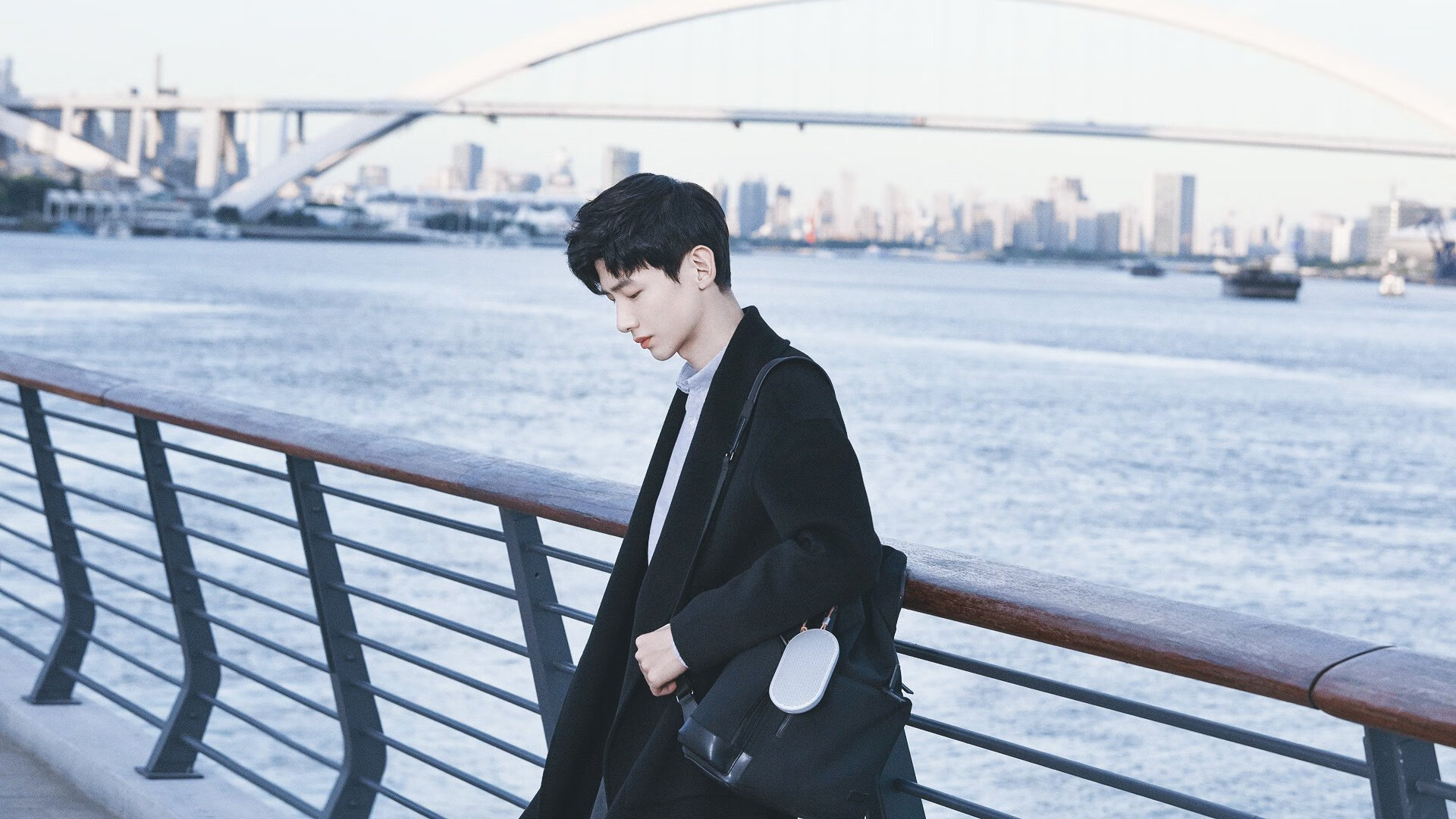 体育奇迹的两种配方，维尼修斯的爆发与澳大利亚的团队斩落